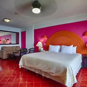 Oceanfront King Studio